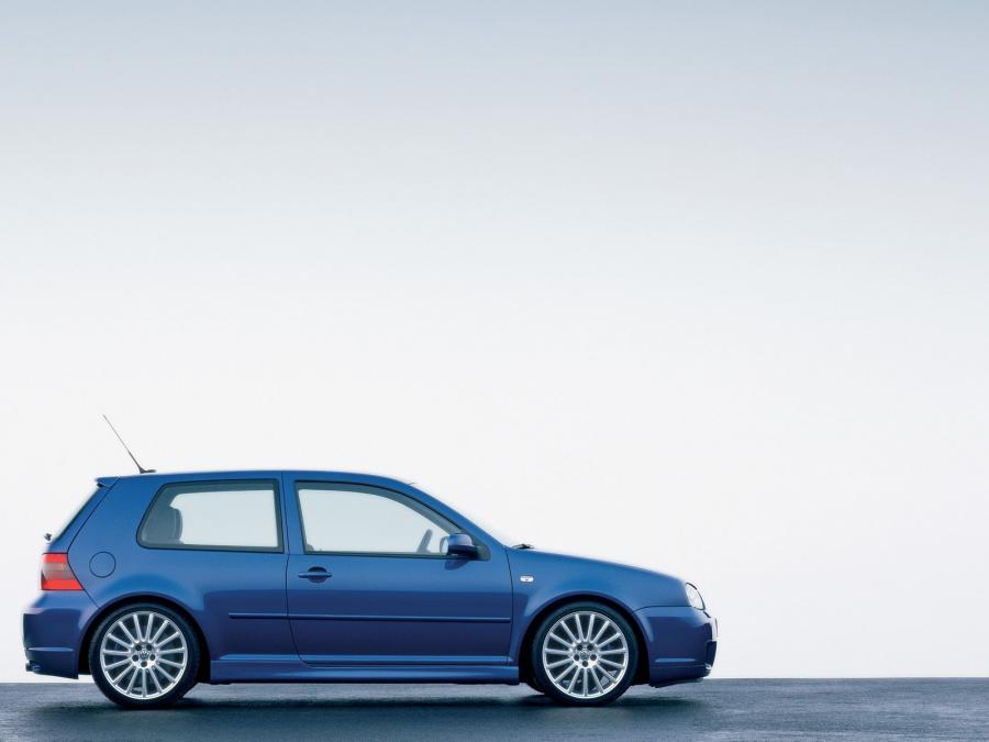  Volkswagen Golf R32 2002 года  (фото 32 из 38)